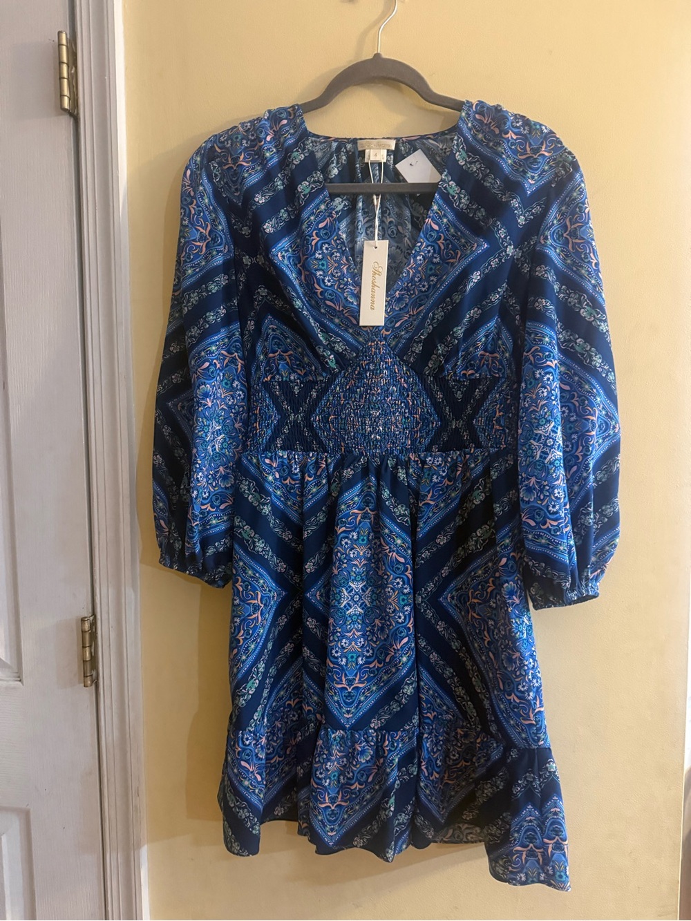 The Shoshanna Imogen Smocked Floral-Print Empire Mini Dress in size 4